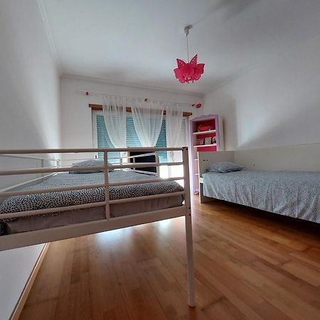 A Family House In Santa Cruz, Torres Vedras Villa Silveira  Kültér fotó
